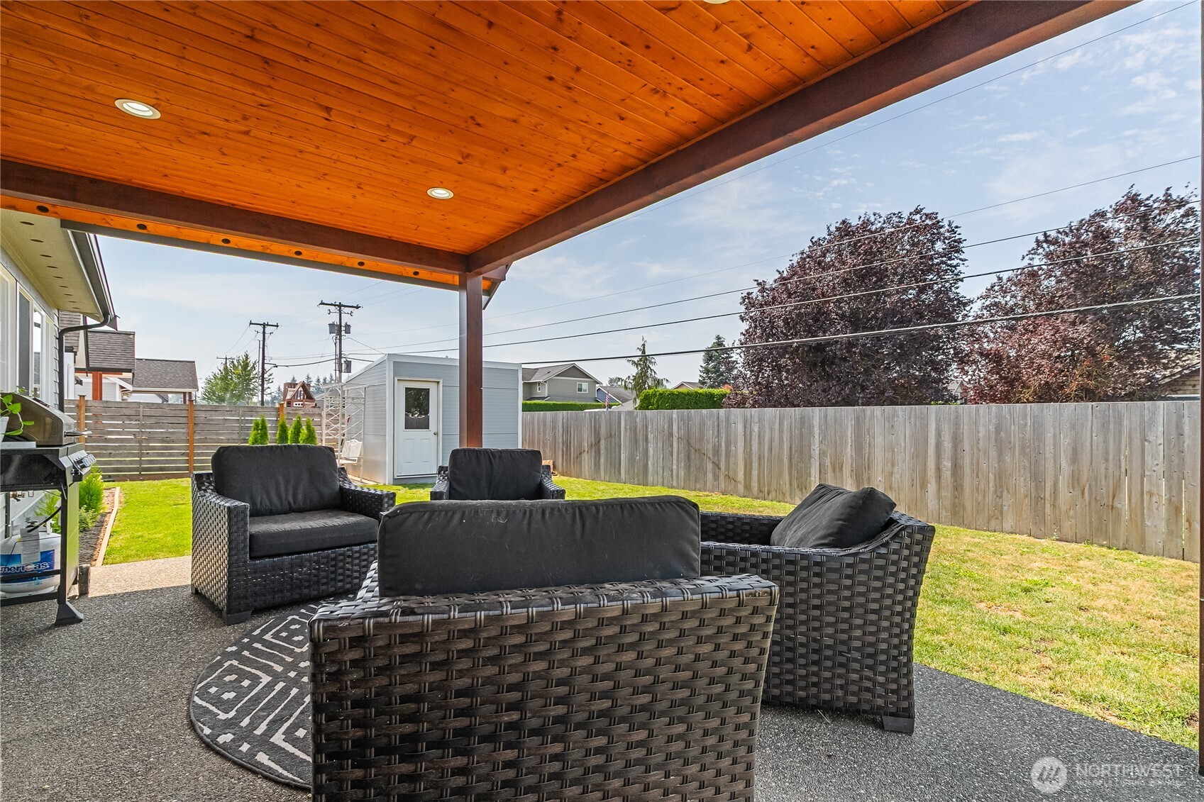 2240 Berryman Loop Property Photo 37