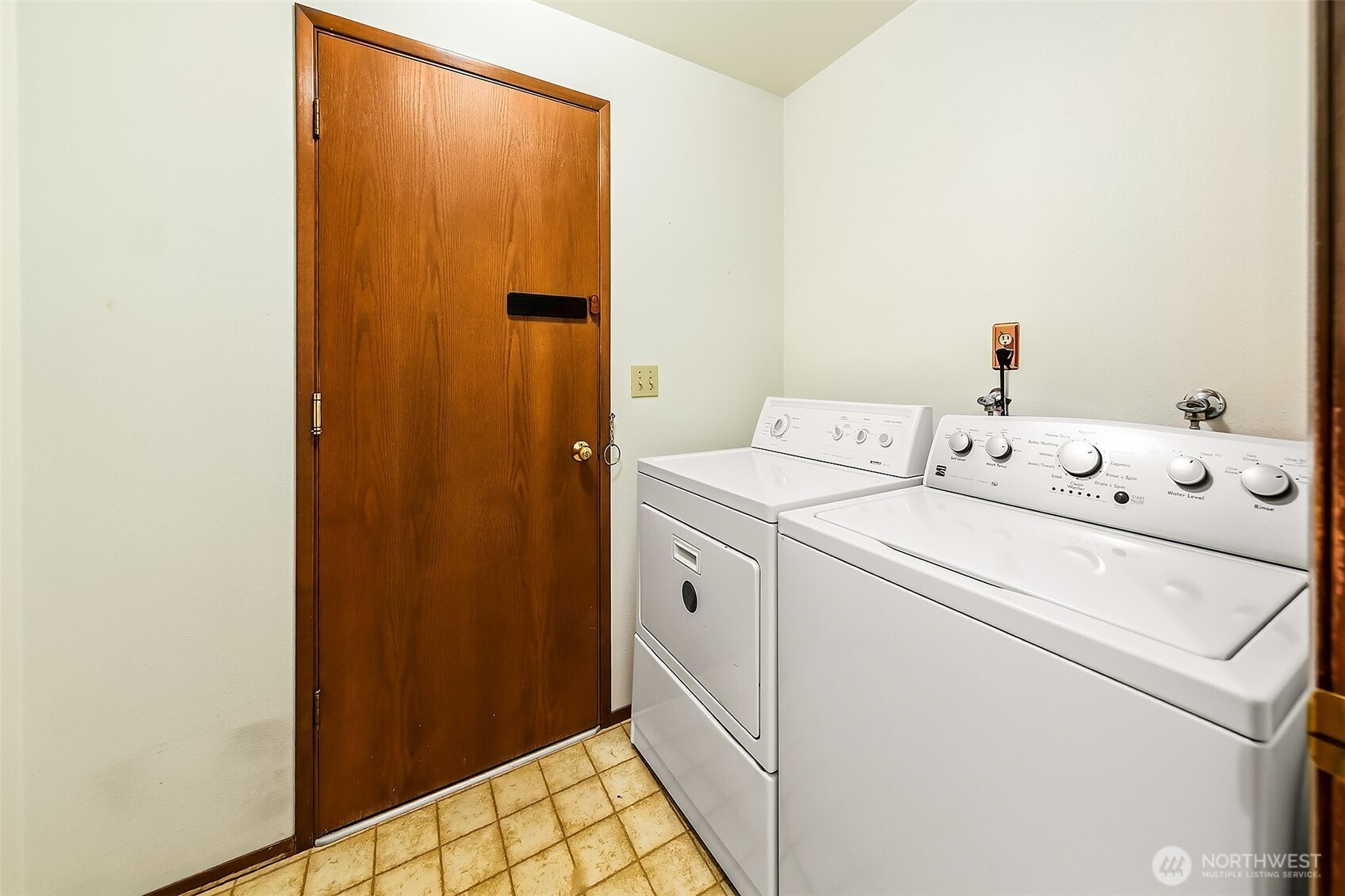 20832 88th Place Property Photo 15