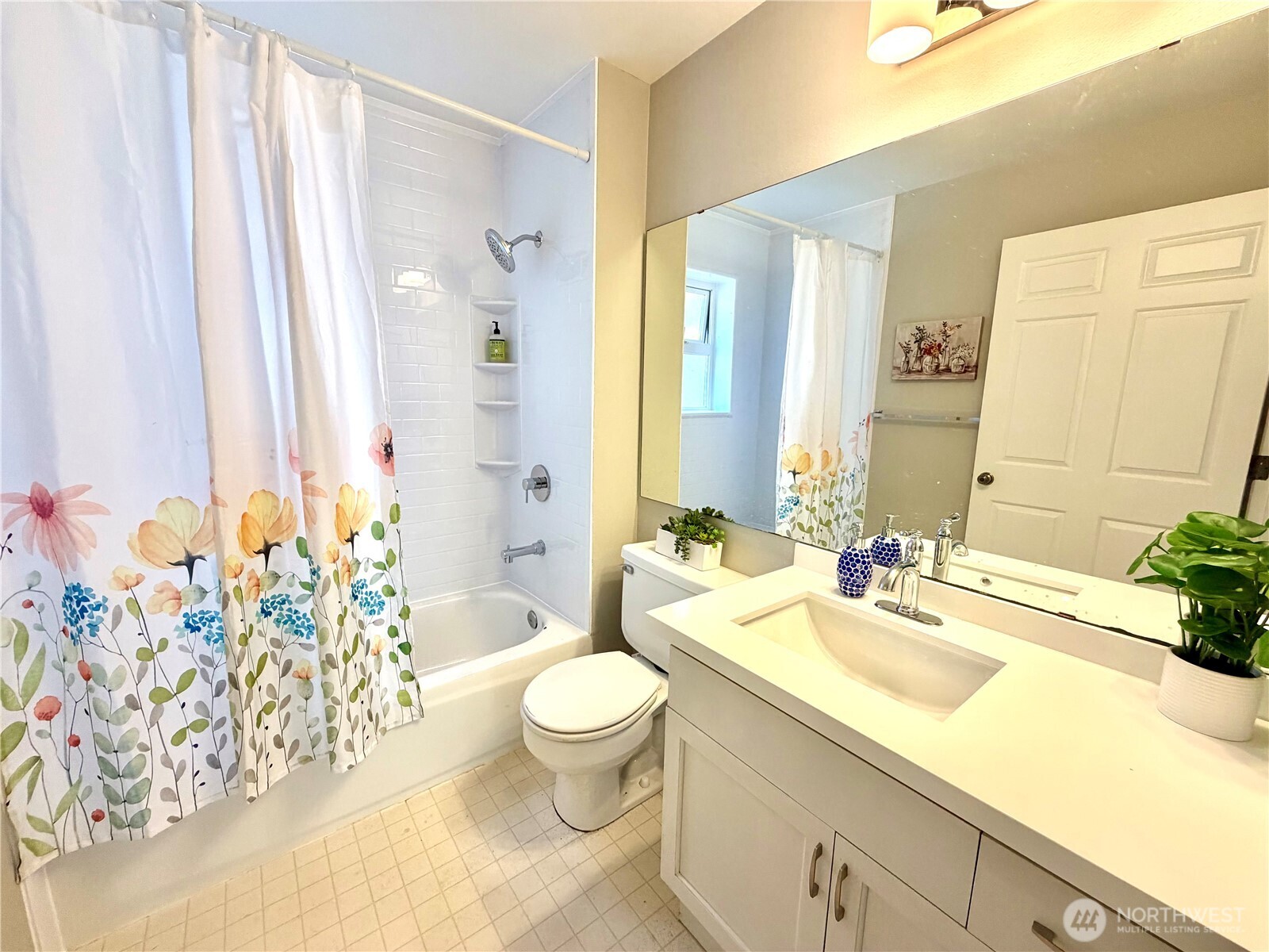 712 E Denny Way 401 Property Photo 21