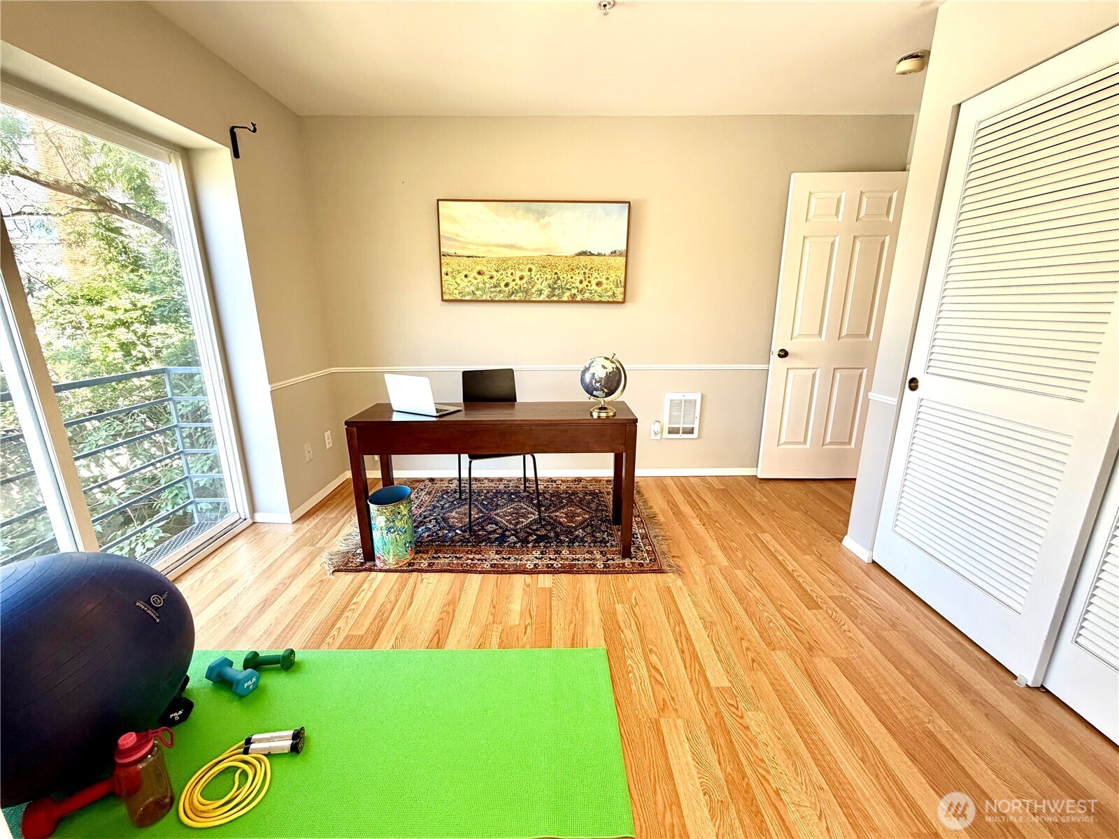 712 E Denny Way 401 Property Photo 23