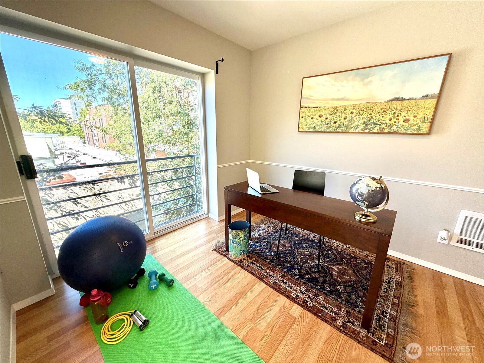 712 E Denny Way 401 Property Photo 24