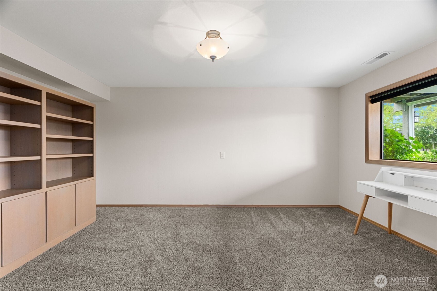 5128 Seaview Way Property Photo 29
