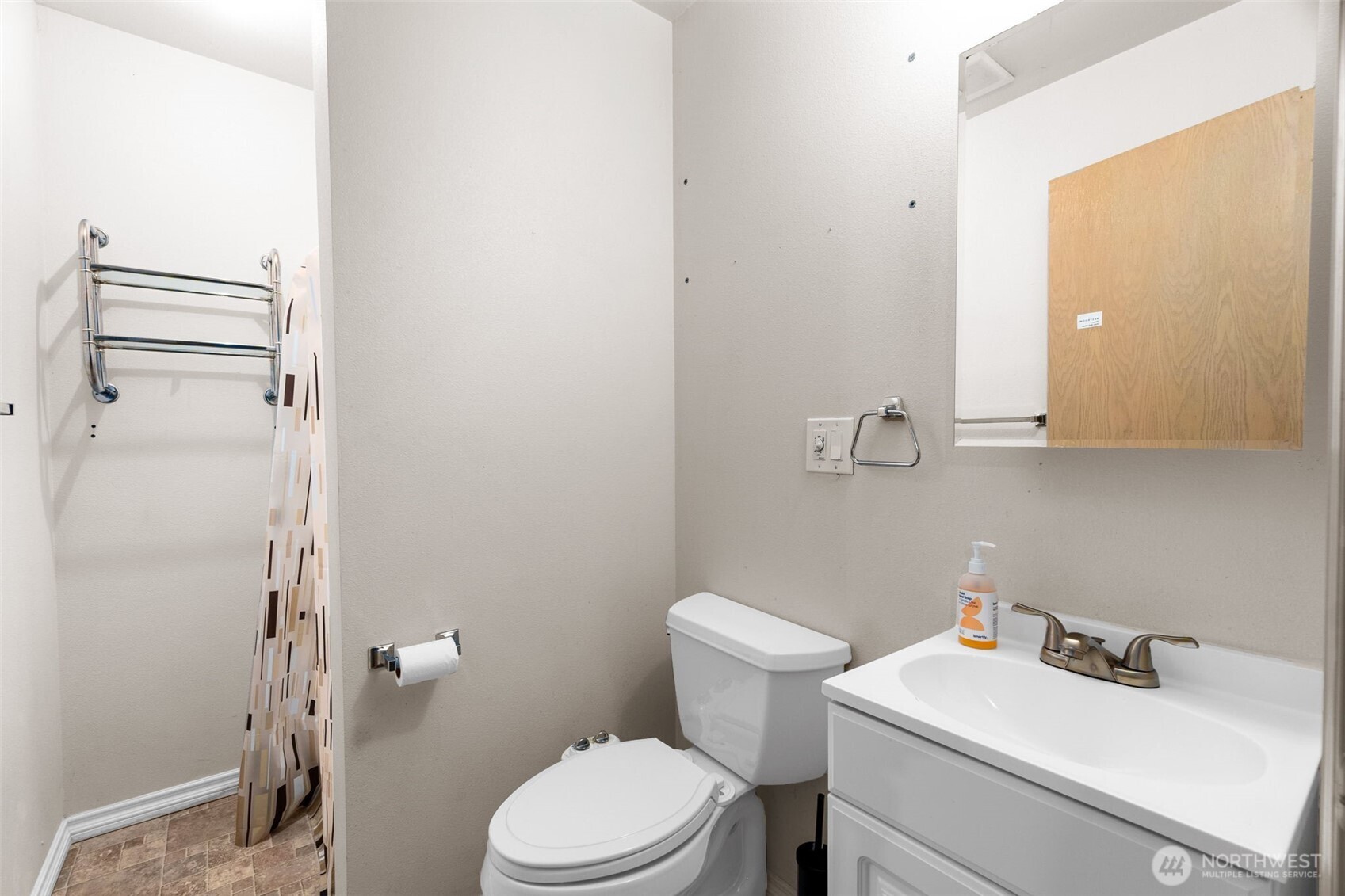 5128 Seaview Way Property Photo 31