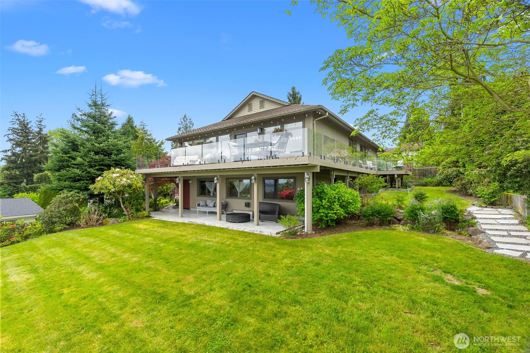 5128 Seaview Way Property Photo 34