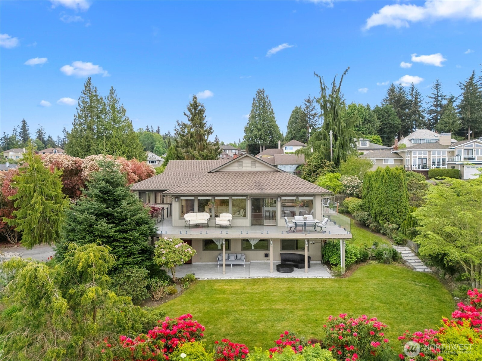 5128 Seaview Way Property Photo 39