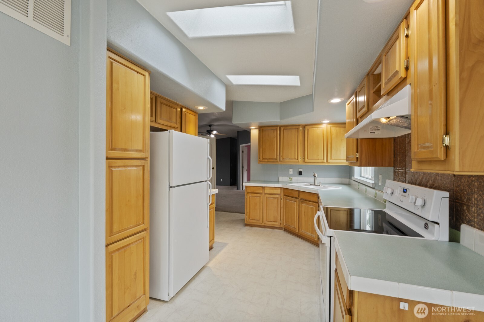 8331 15th Place Property Photo 8