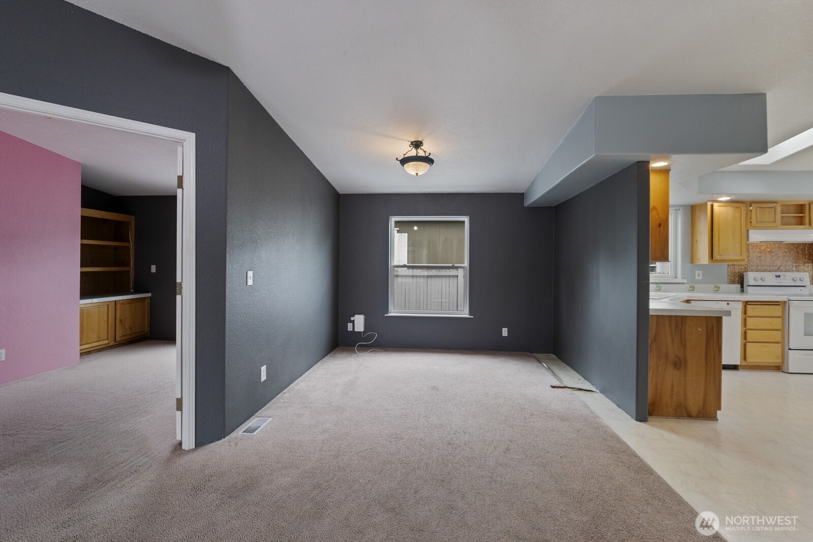 8331 15th Place Property Photo 12