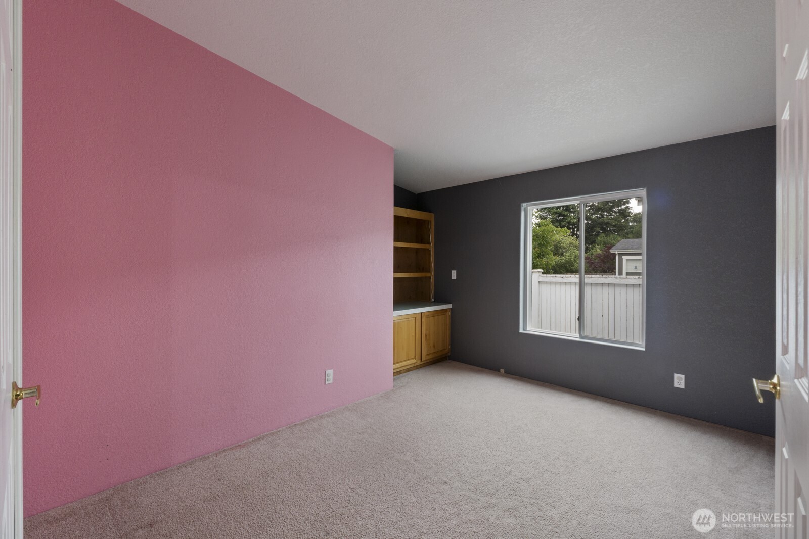 8331 15th Place Property Photo 13