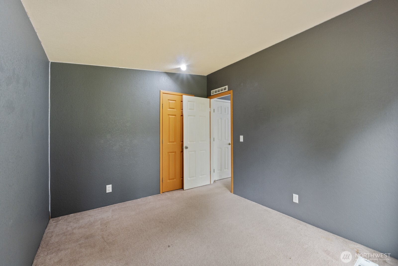 8331 15th Place Property Photo 28