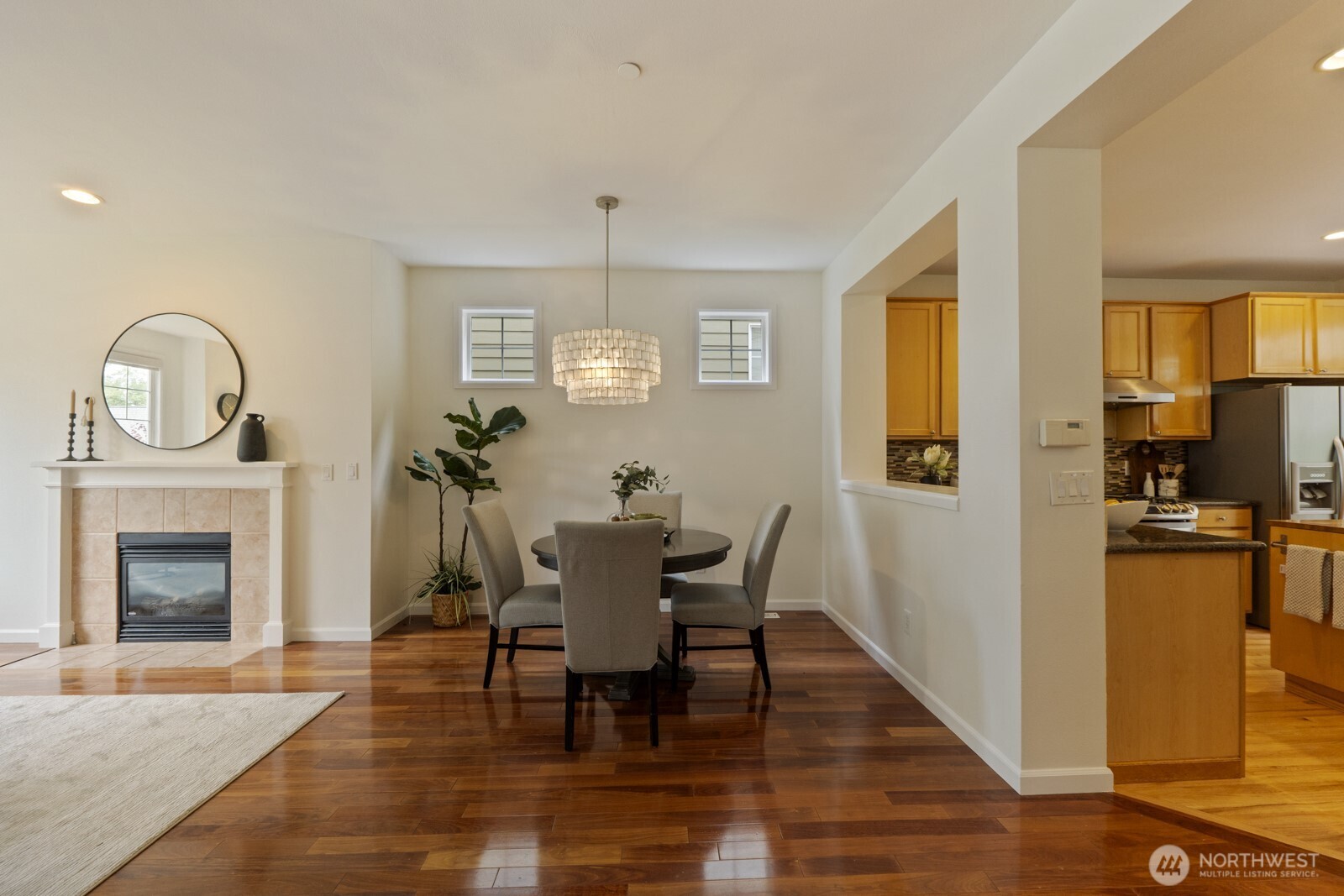 71 Sunset Court Property Photo 4