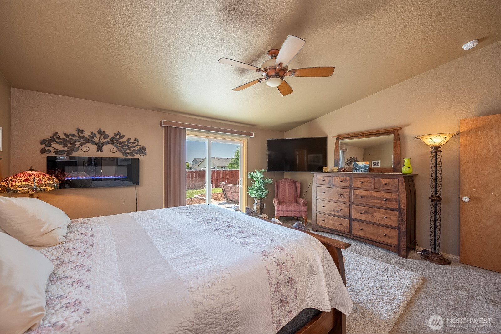 206 I Street Property Photo 14