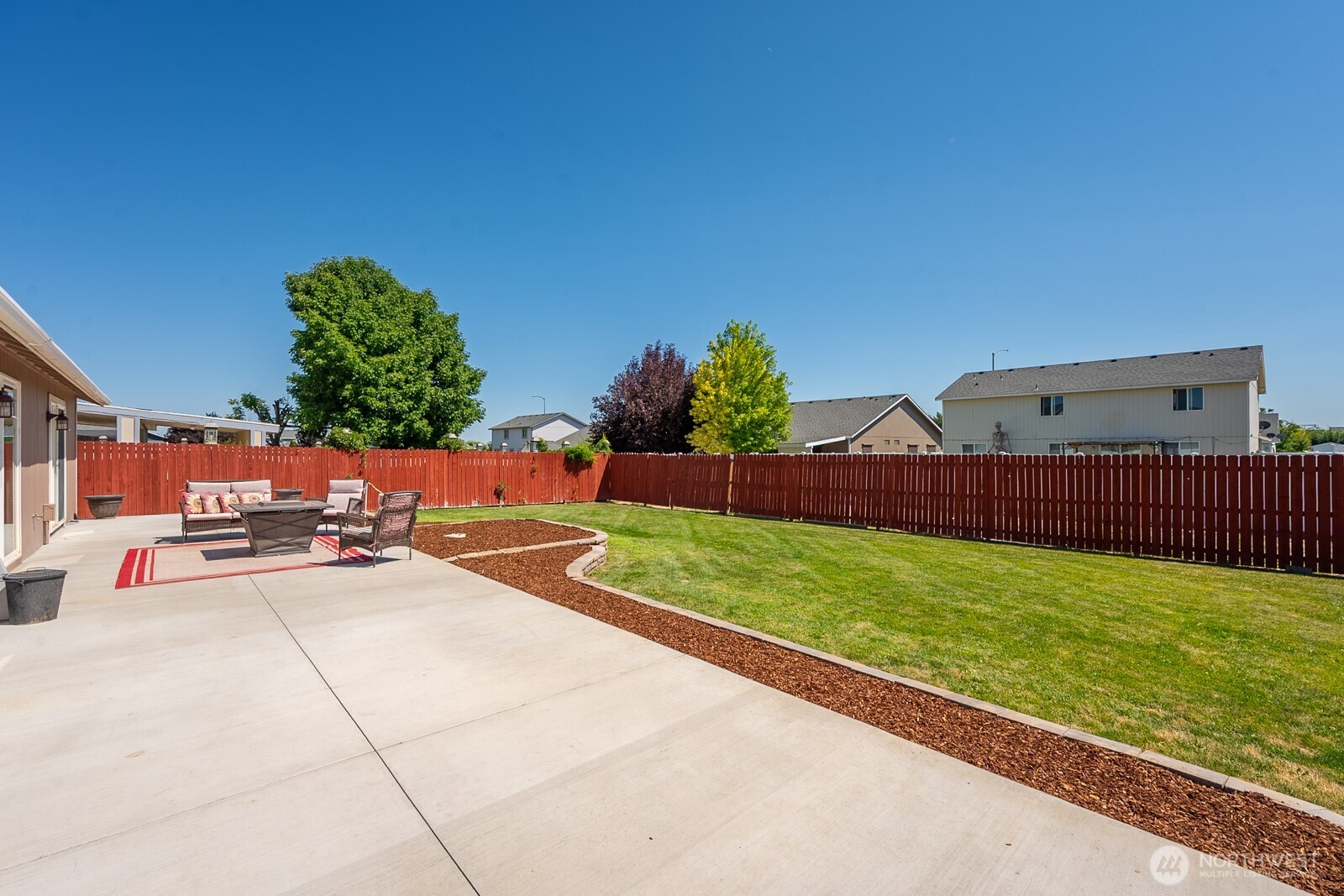 206 I Street Property Photo 23