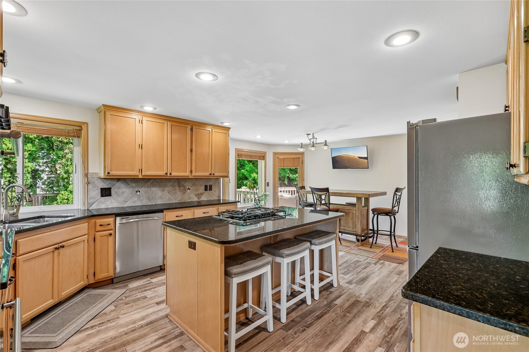 14909 16th Avenue Property Photo 9