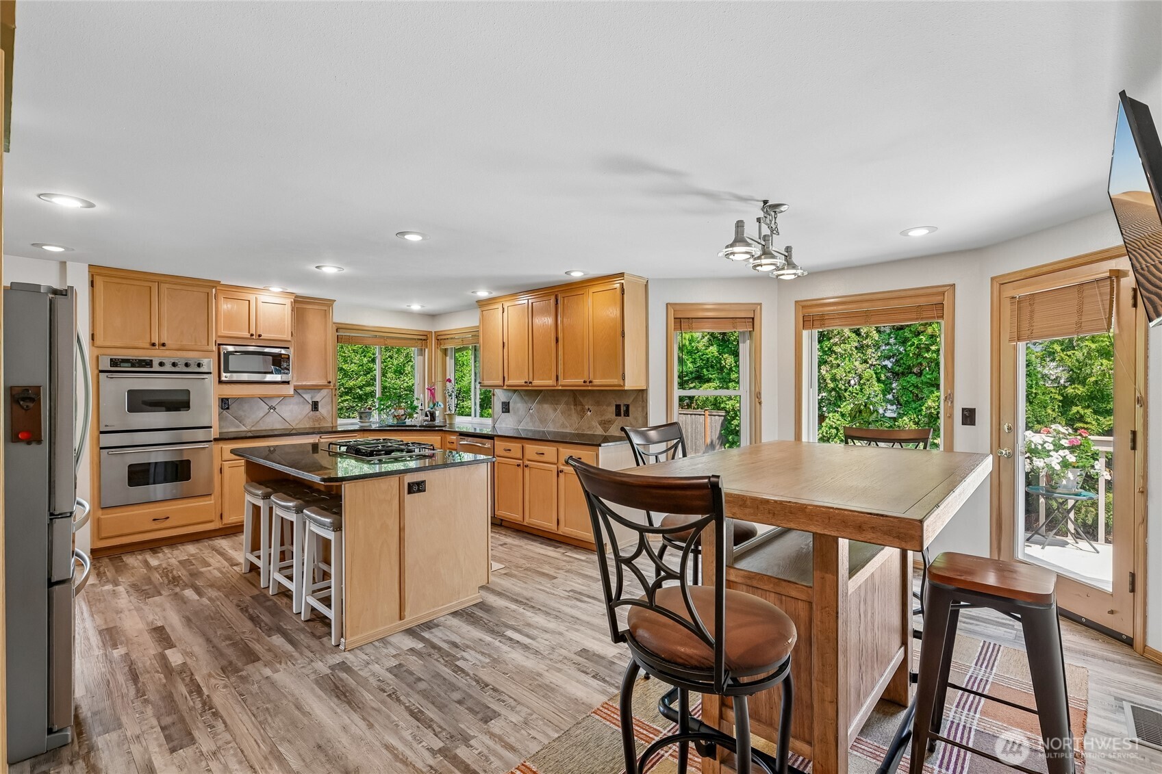 14909 16th Avenue Property Photo 10