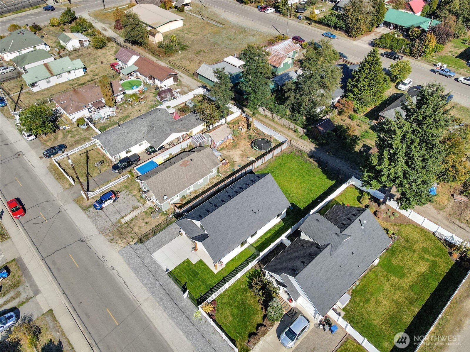 716 Givens Avenue Property Photo 37