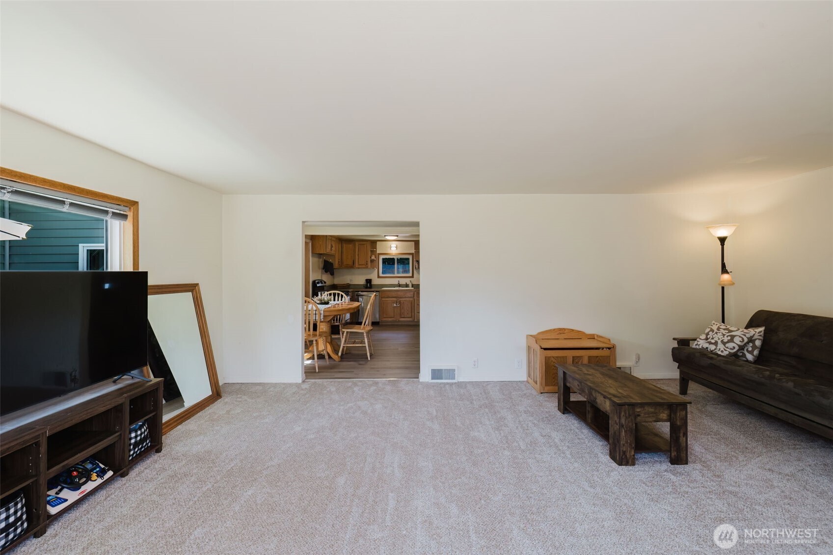 143 Dora Avenue Property Photo 2