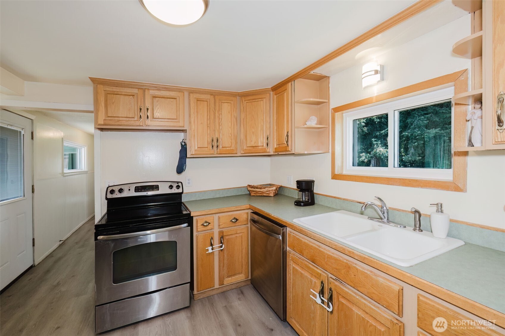 143 Dora Avenue Property Photo 8