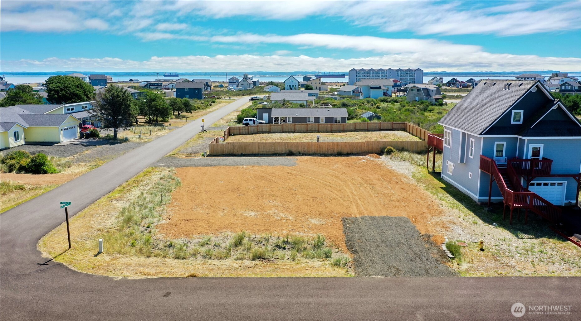 413 S Portal Loop Property Photo 7