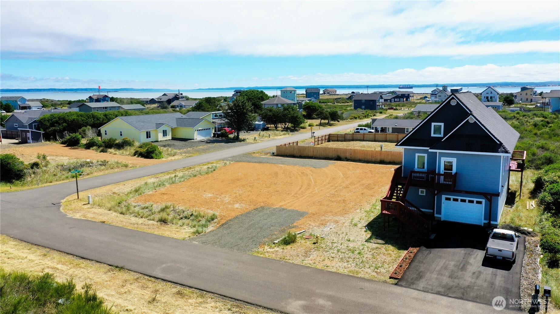 413 S Portal Loop Property Photo 8