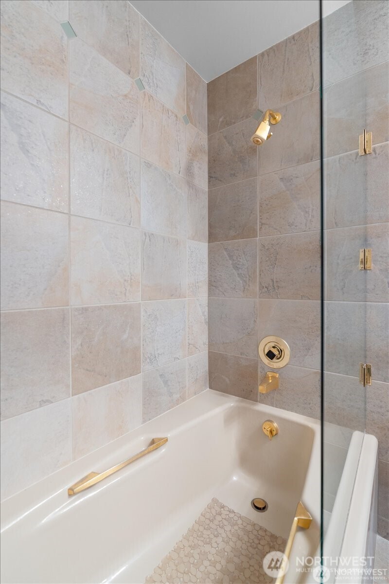 414 Lakeside Avenue 13 Property Photo 27