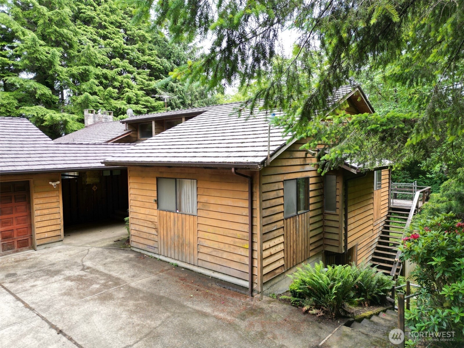 1736 State Route 101 Property Photo 4