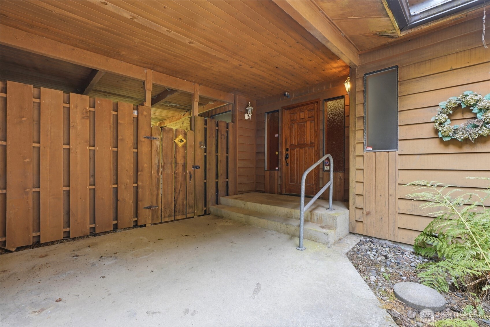 1736 State Route 101 Property Photo 5