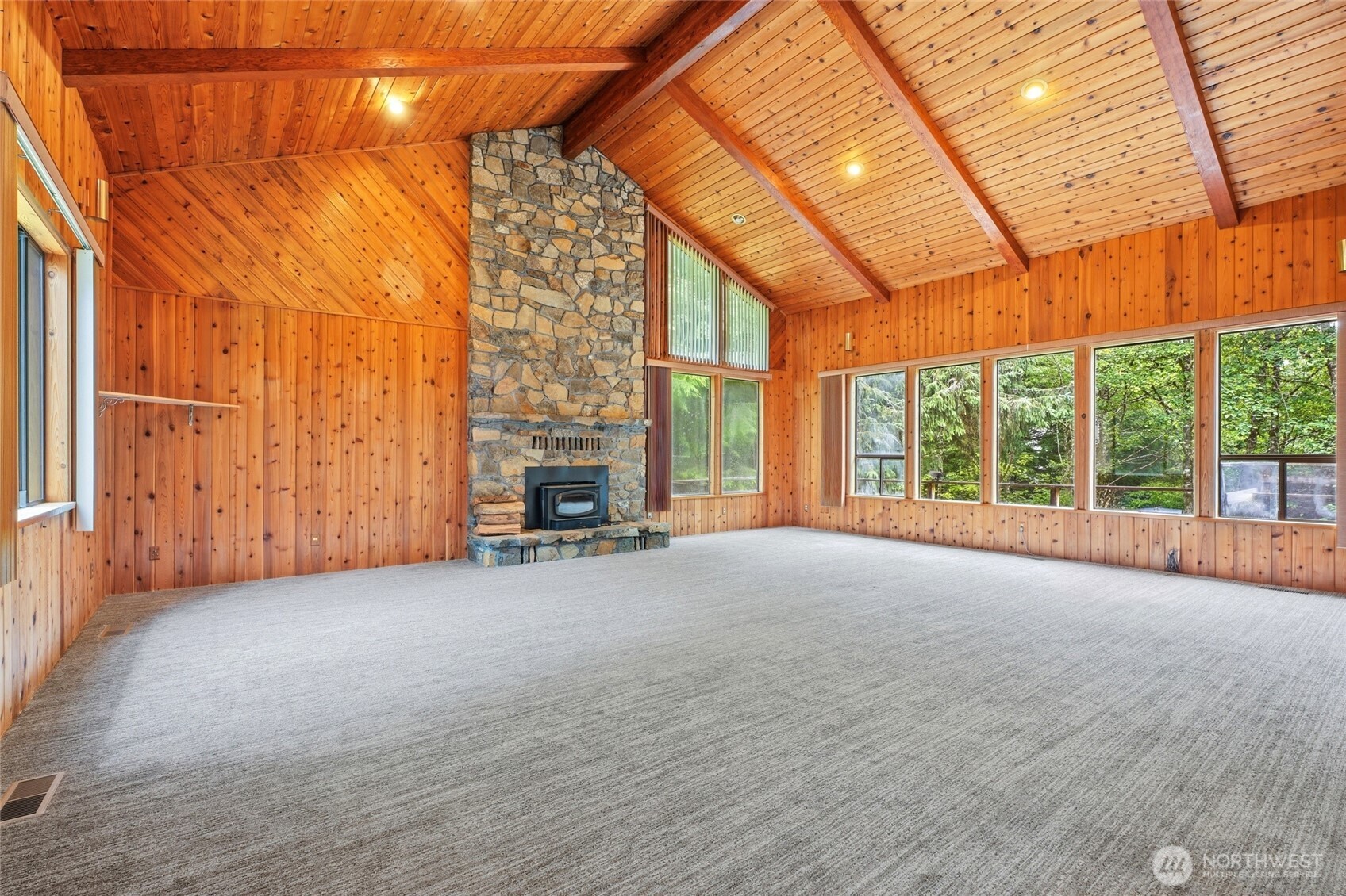 1736 State Route 101 Property Photo 7