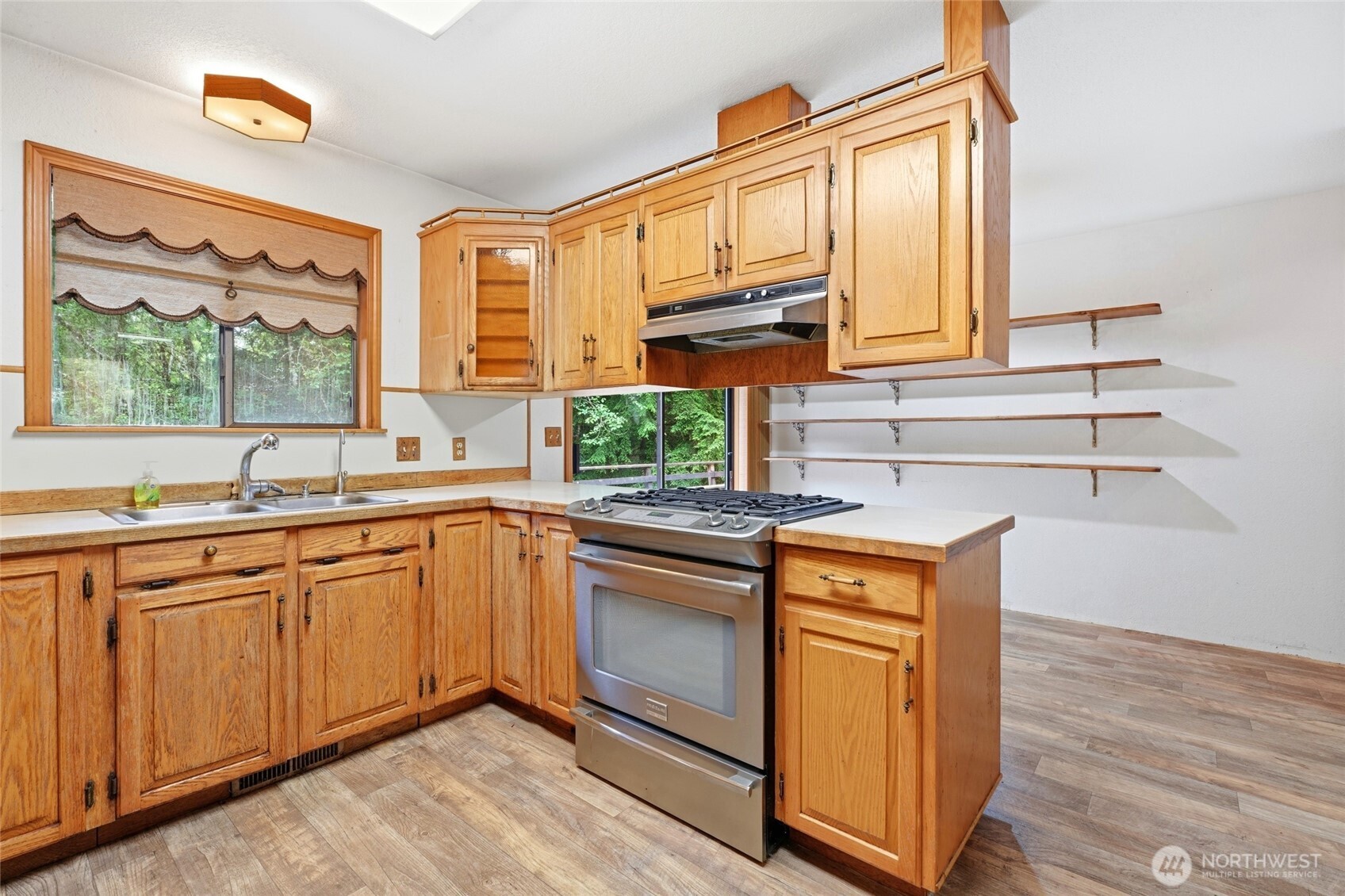 1736 State Route 101 Property Photo 12