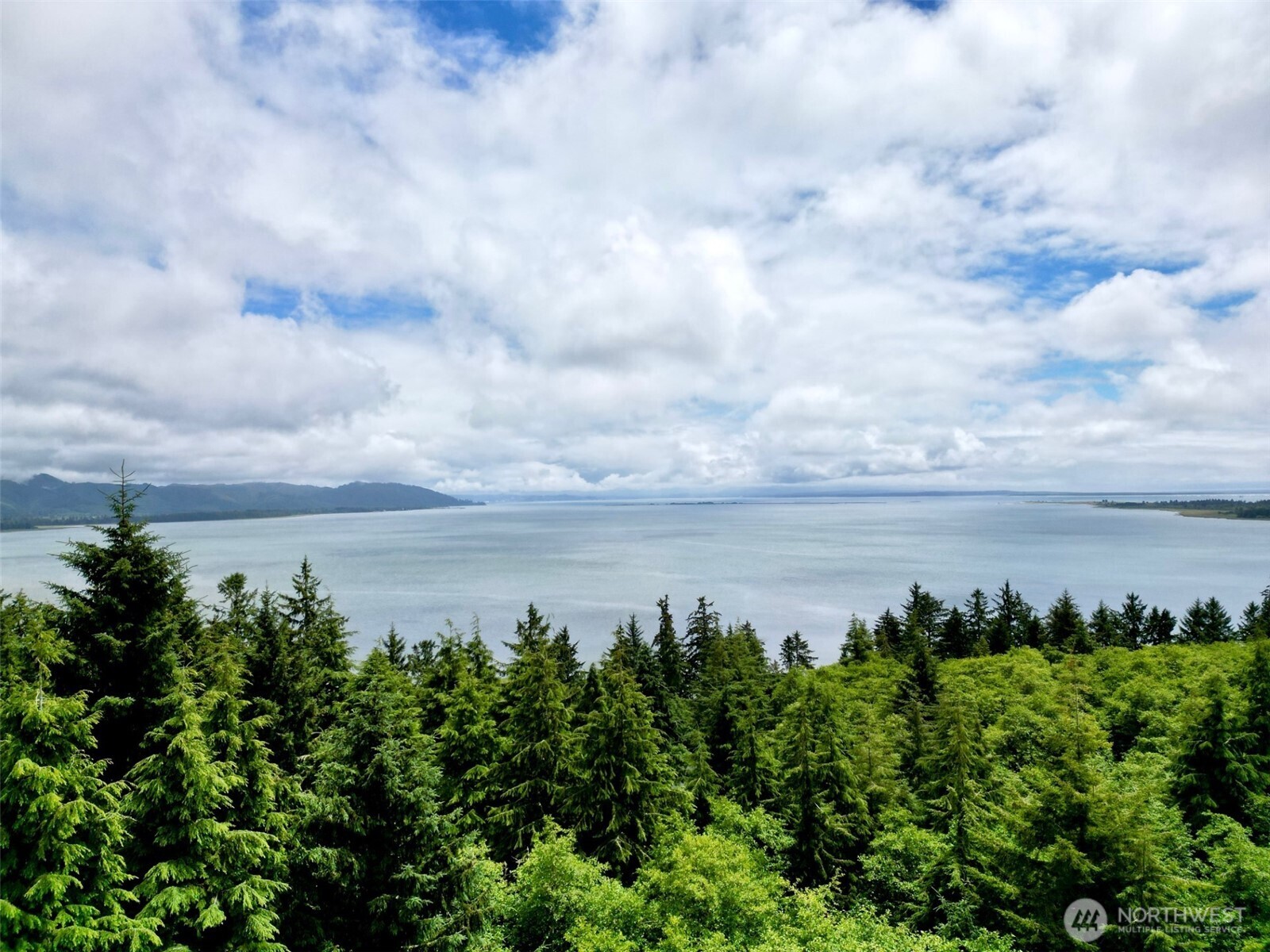 1736 State Route 101 Property Photo 37