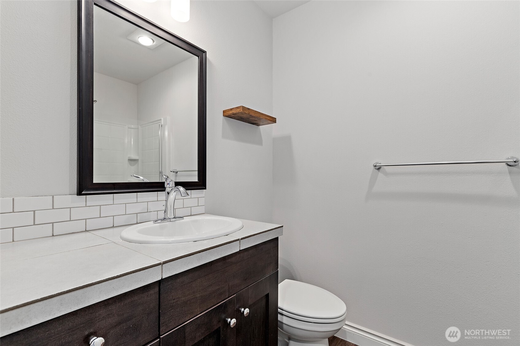 8442 Ne 203rd Place Property Photo 17
