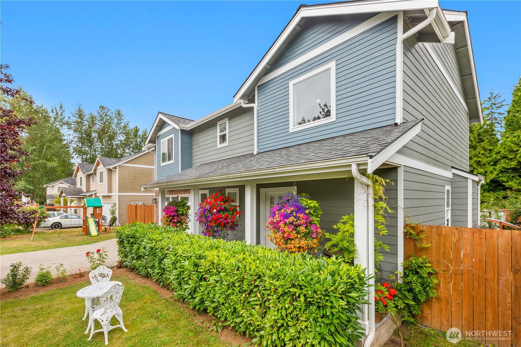 8254 Breeze Loop Property Photo 1