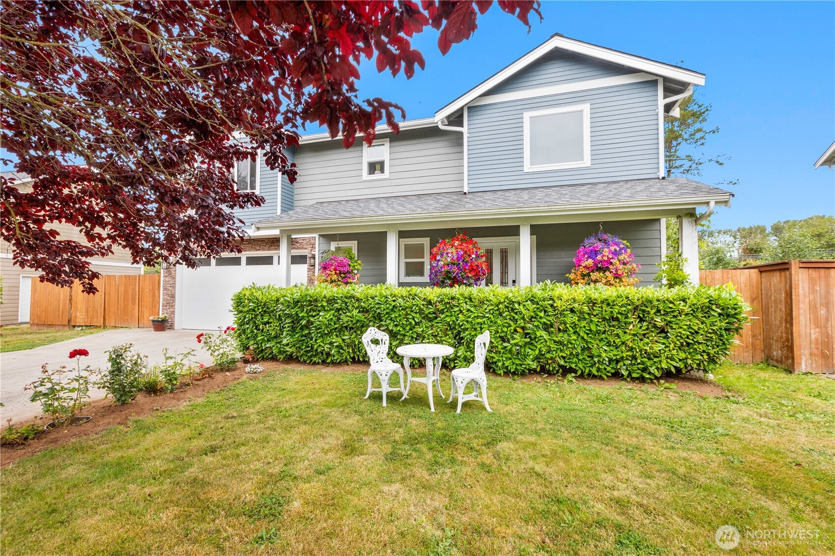 8254 Breeze Loop Property Photo 3