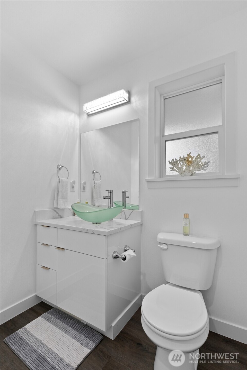 8254 Breeze Loop Property Photo 24