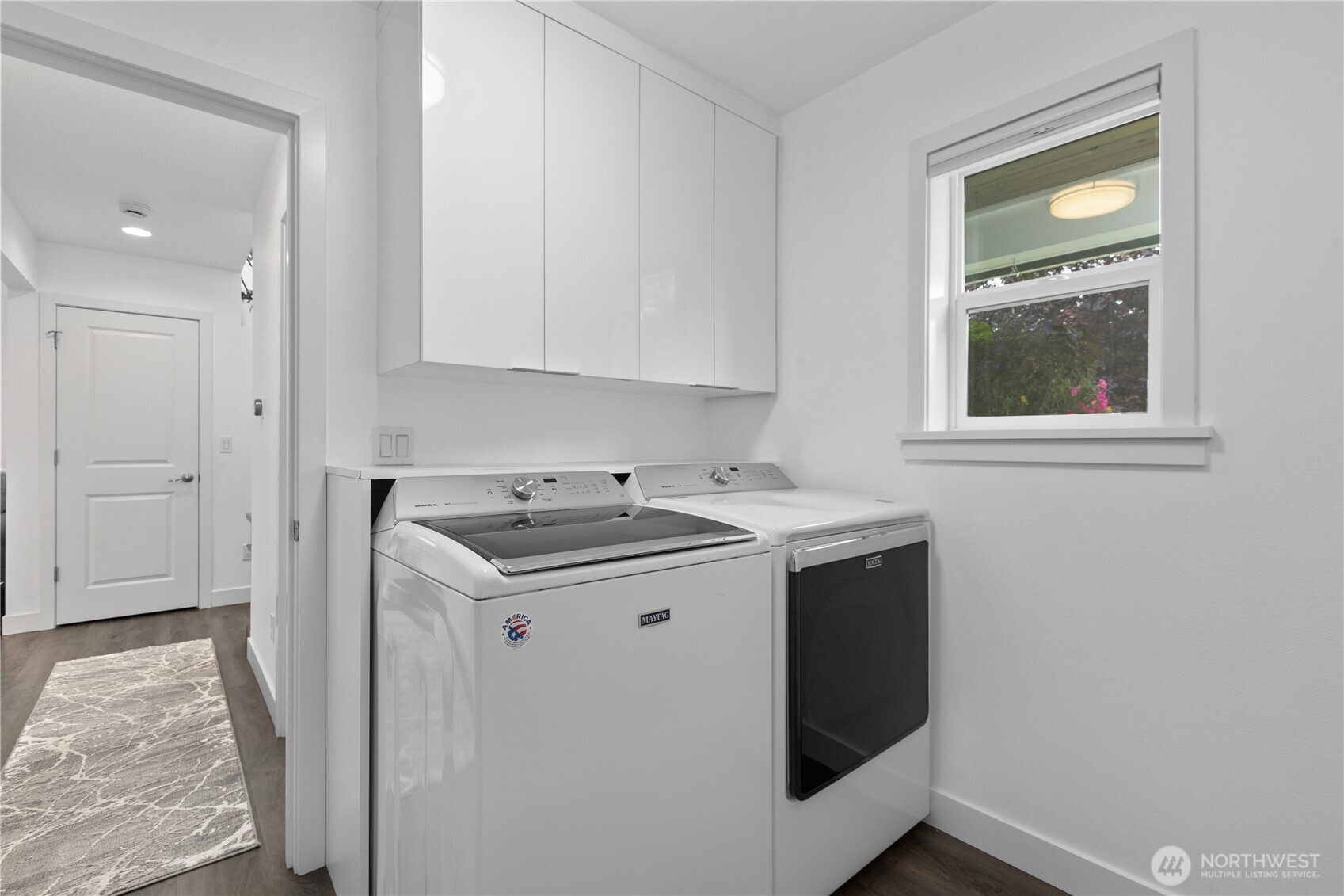 8254 Breeze Loop Property Photo 25
