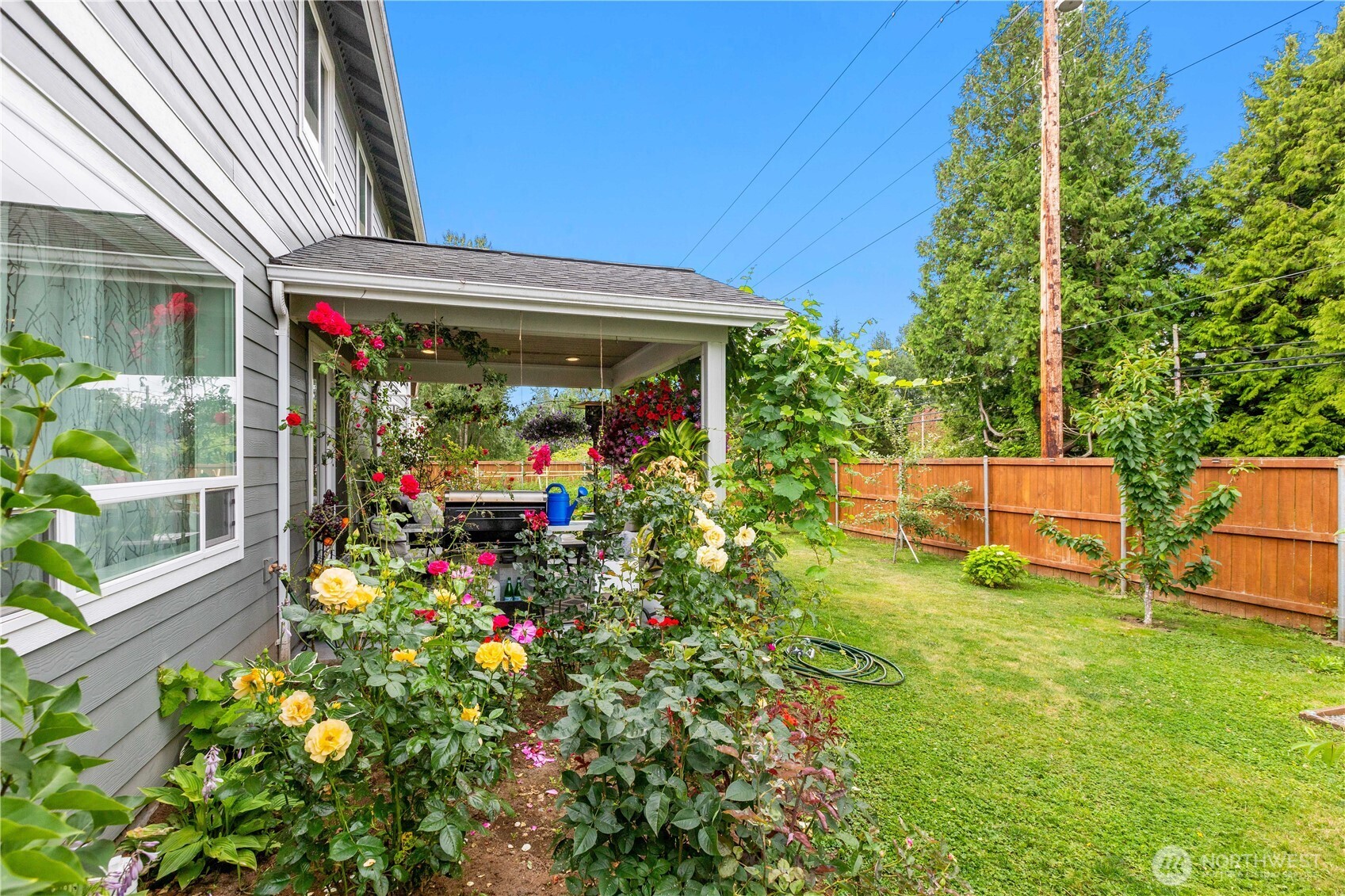 8254 Breeze Loop Property Photo 32