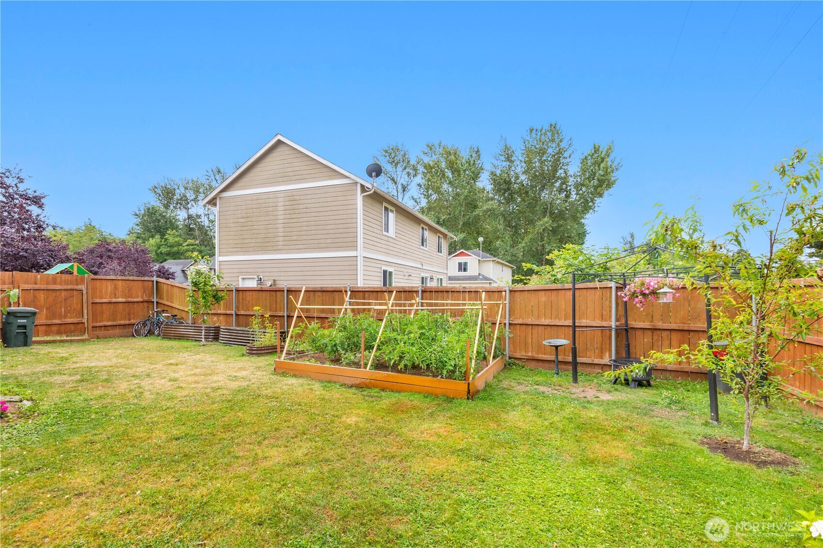 8254 Breeze Loop Property Photo 37