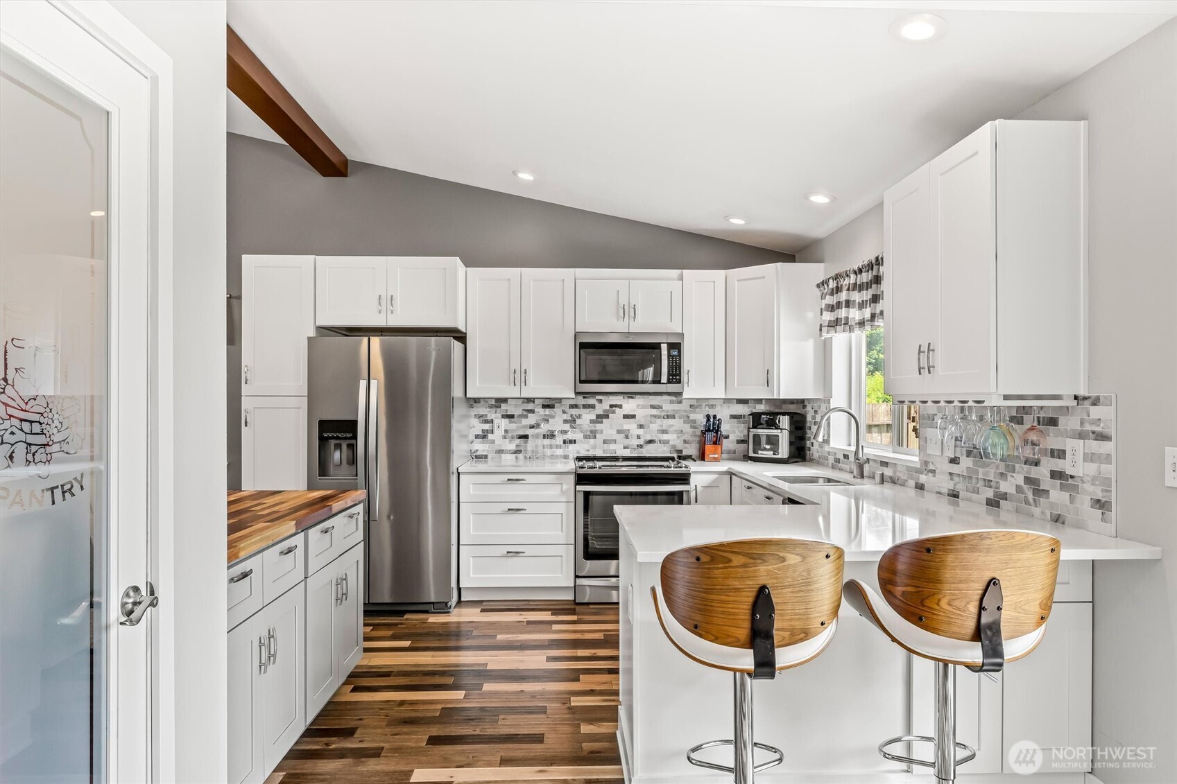 17046 158th Place Property Photo 7