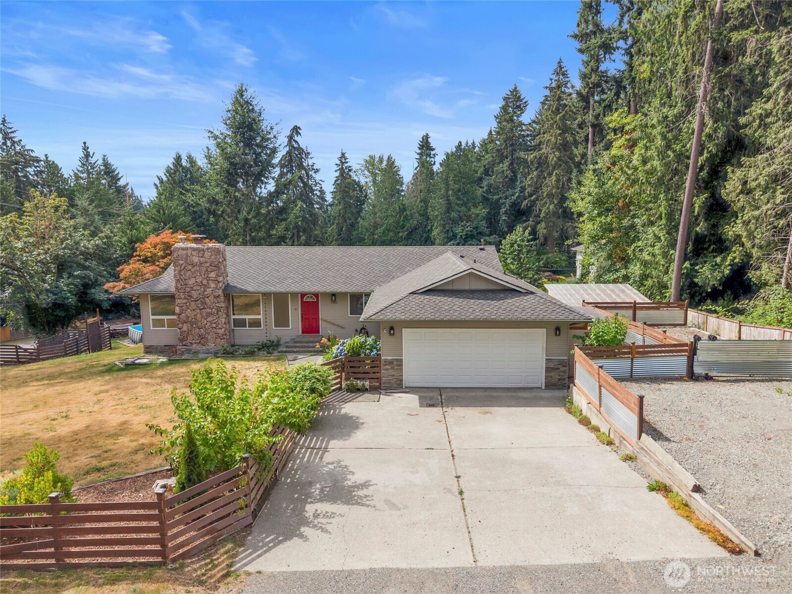 9320 31 Street Property Photo 1