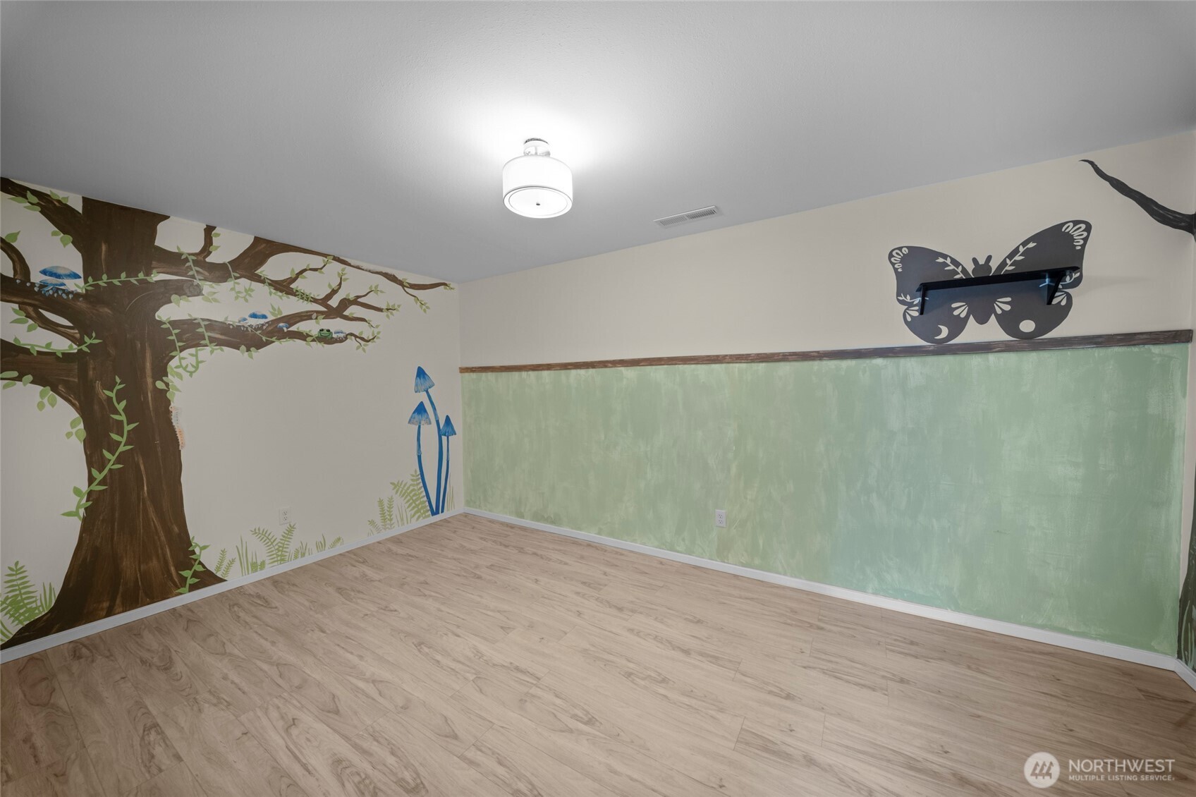 9320 31 Street Property Photo 29