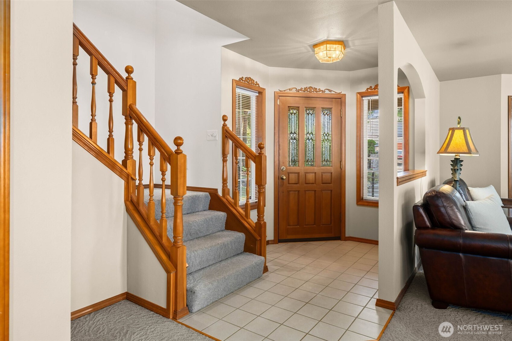 706 N Huson Property Photo 6