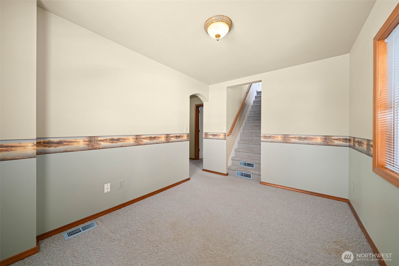 706 N Huson Property Photo 20