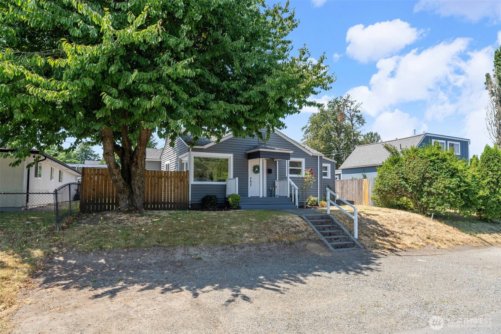 3344 S Sawyer Property Photo 3