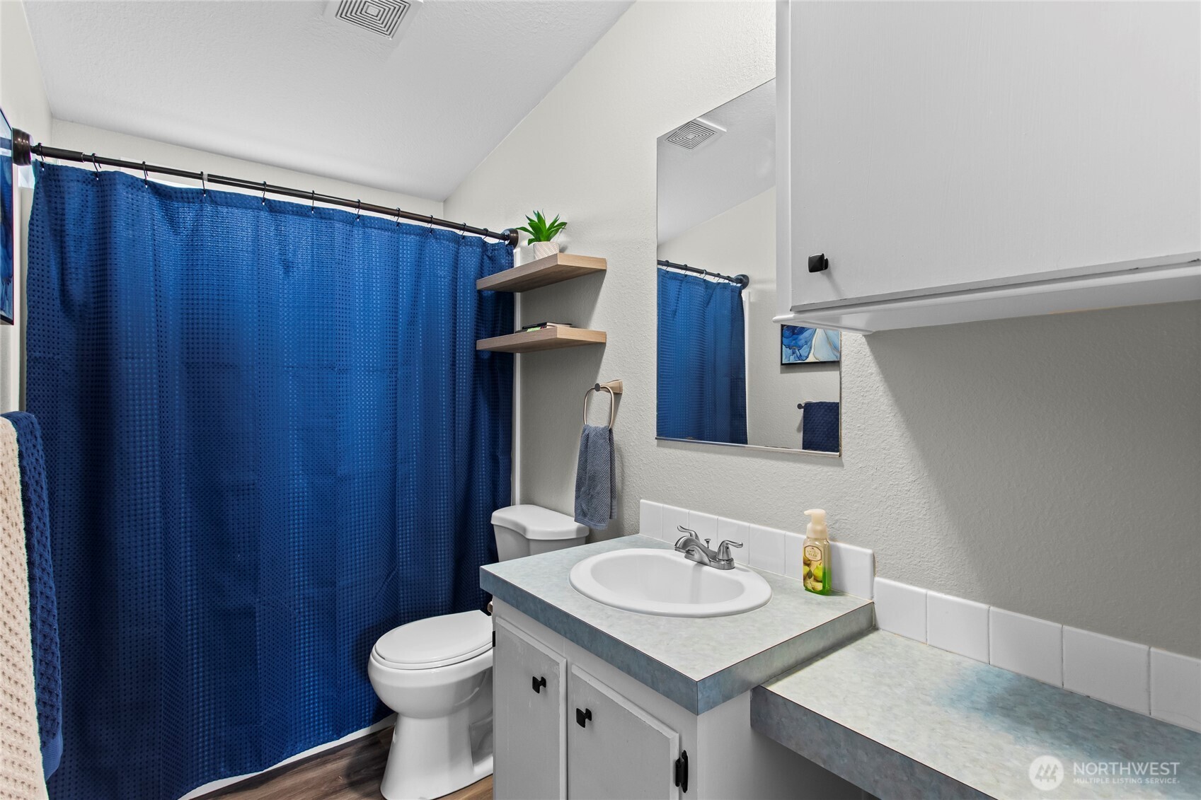 5202 90th Street Ct 76 Property Photo 18