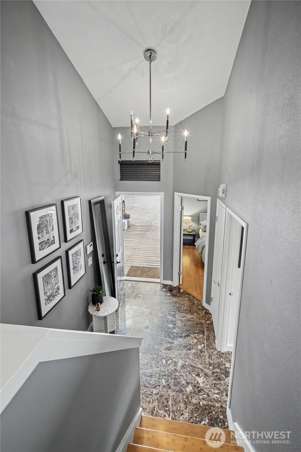 908 Hiawatha Place B Property Photo 13