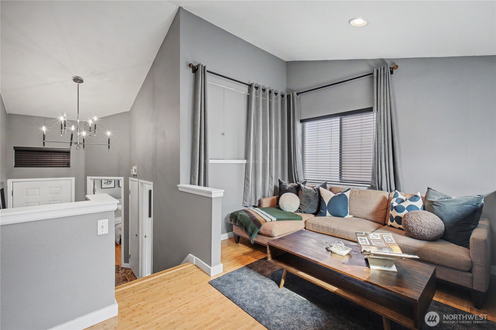 908 Hiawatha Place B Property Photo 18