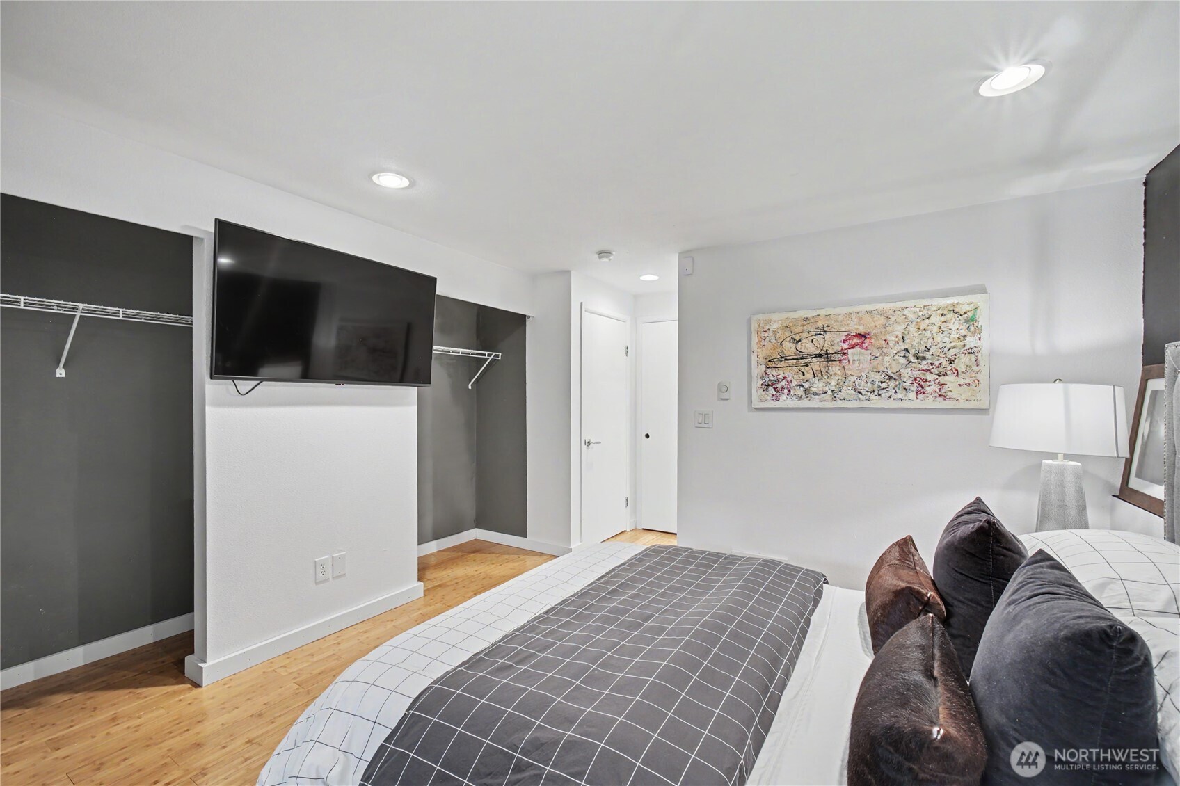 908 Hiawatha Place B Property Photo 26