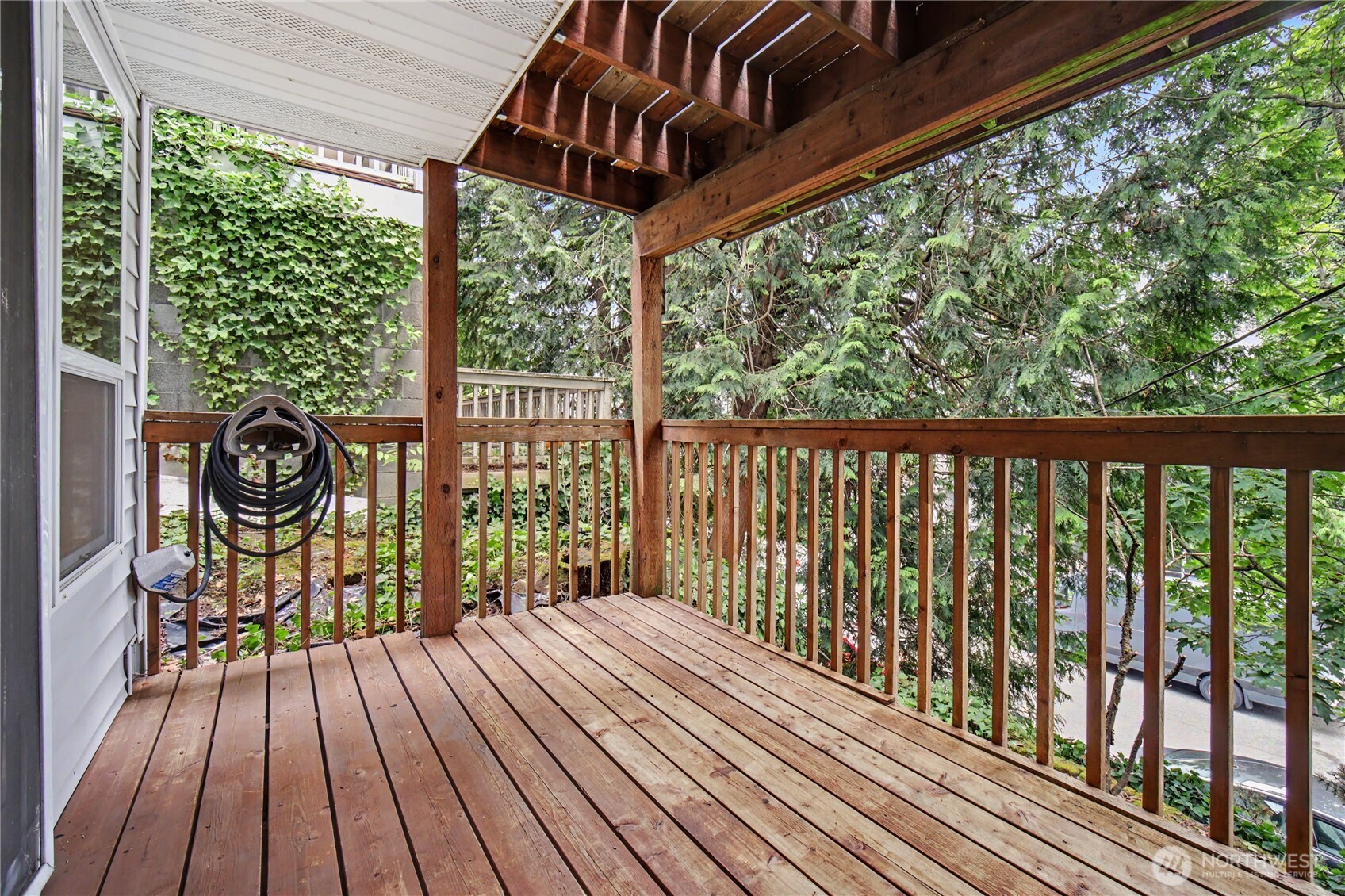 908 Hiawatha Place B Property Photo 29