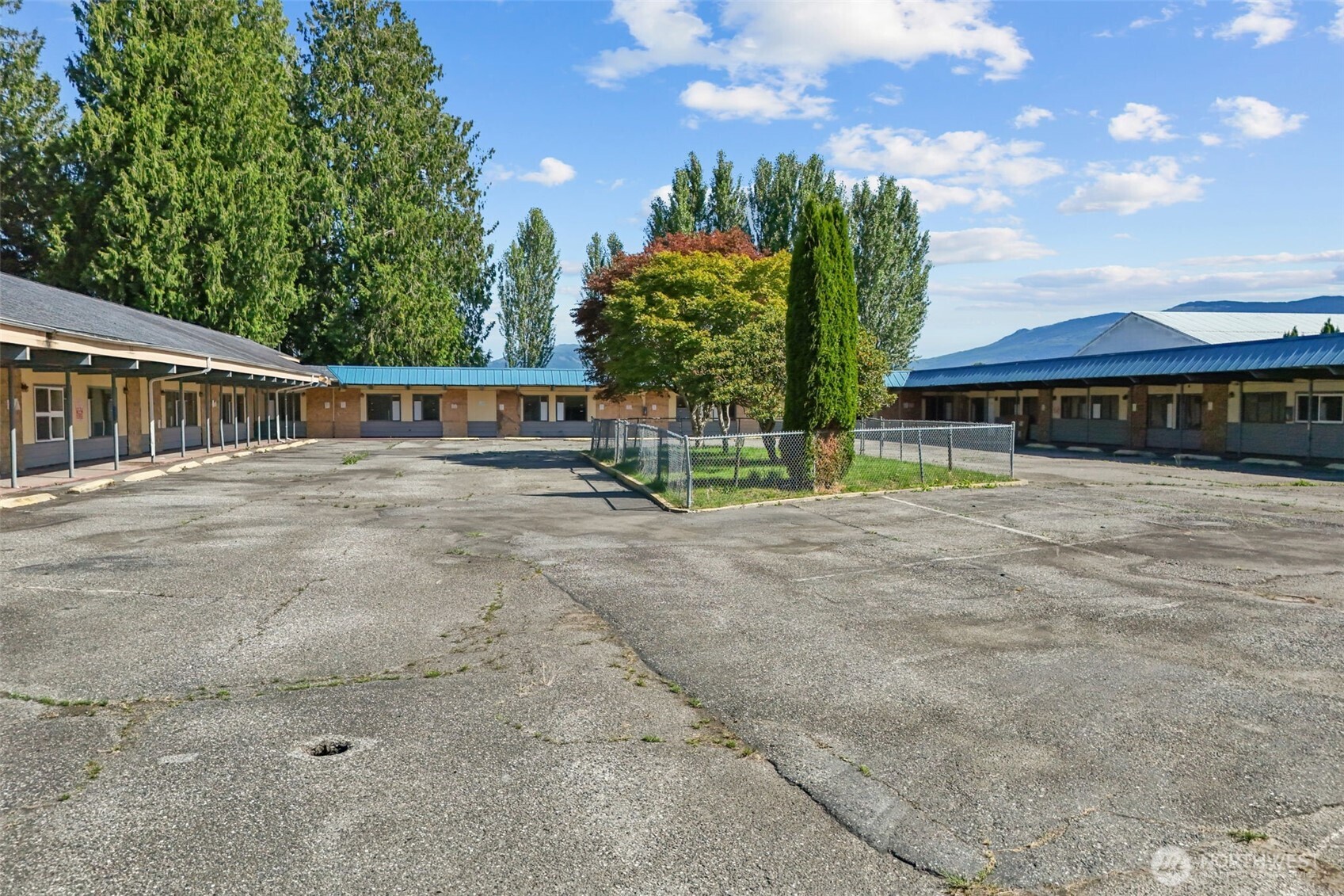 1862 State Route 20 Property Photo 10