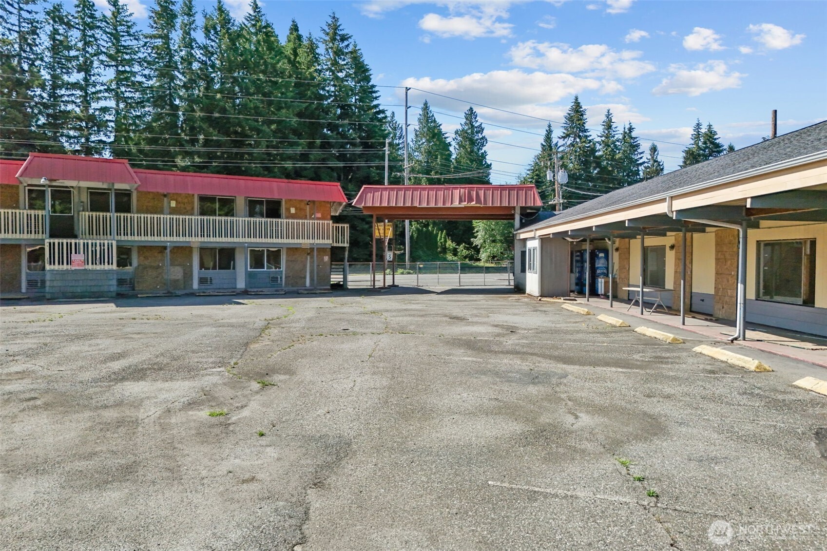 1862 State Route 20 Property Photo 12