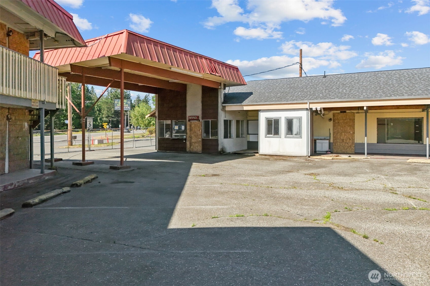 1862 State Route 20 Property Photo 23